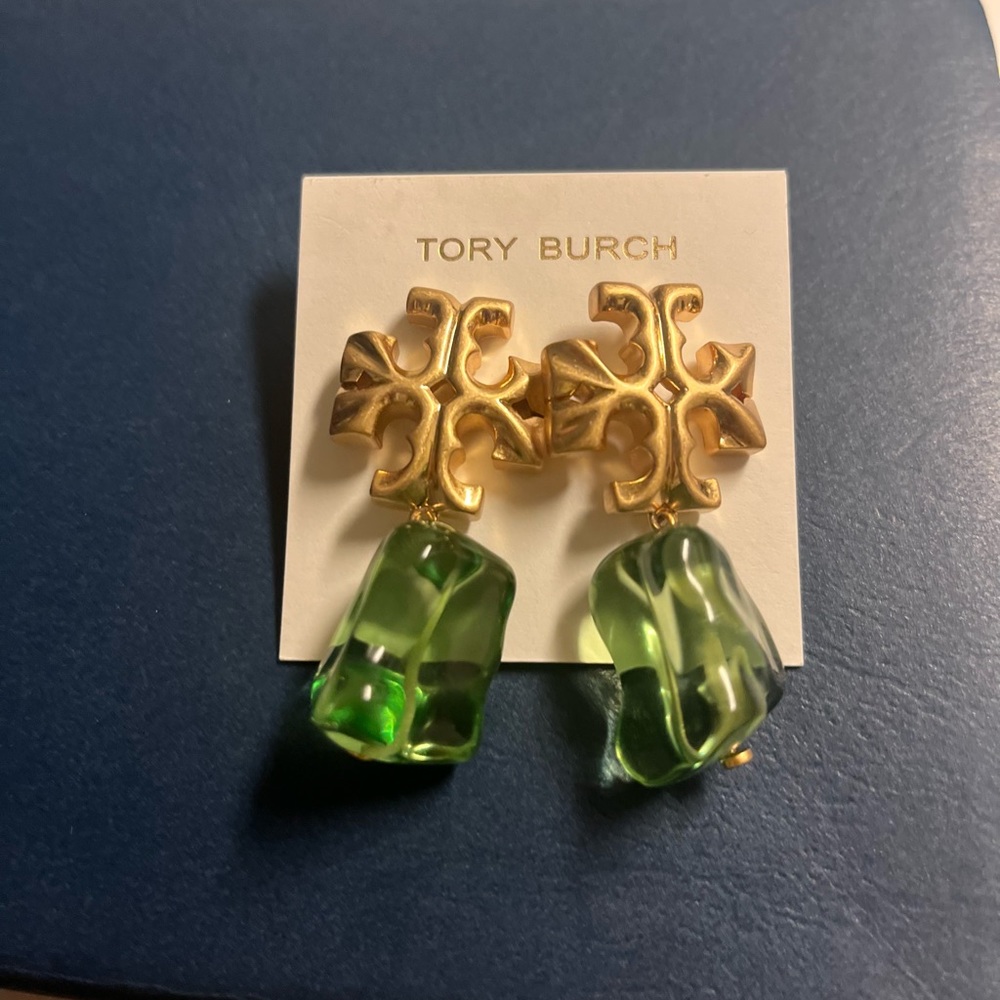 Tory buch Gold and green drop earings